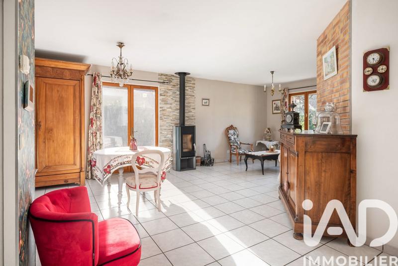 Maison - 95 m² - 5 pièces