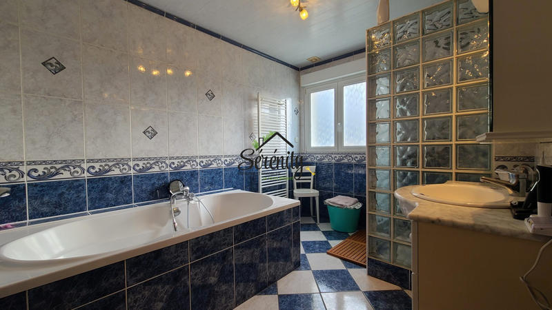 Maison - 152 m² - 6 pièces