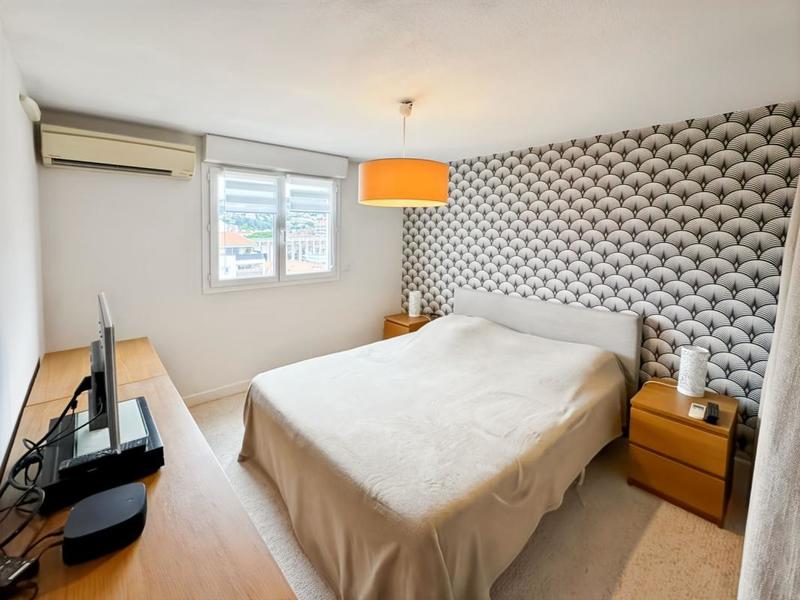 Appartement - 80 m² - 3 pièces