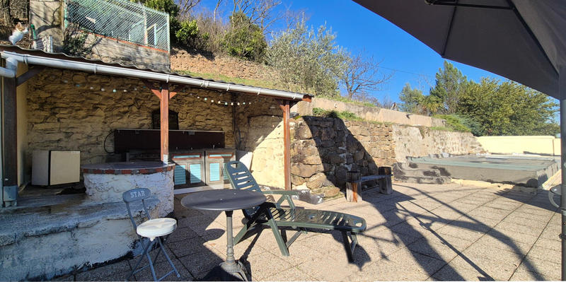 Maison - 97 m² - 4 pièces