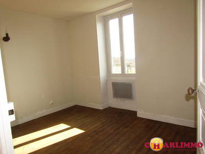 Maison traditionnelle - 83 m² - 3 pièces