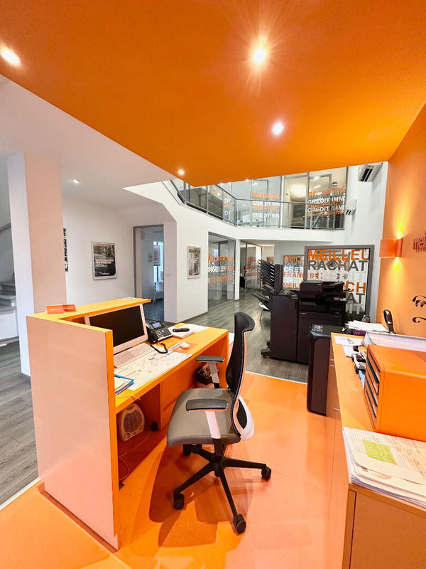 Local commercial - 168 m² - 5 pièces