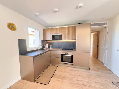 Appartement - 79 m² - 4 pièces