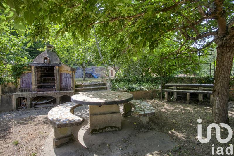 Maison - 200 m² - 5 pièces