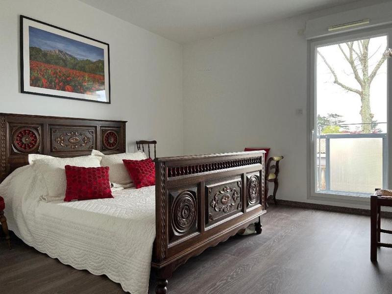 Appartement - 90 m² - 3 pièces