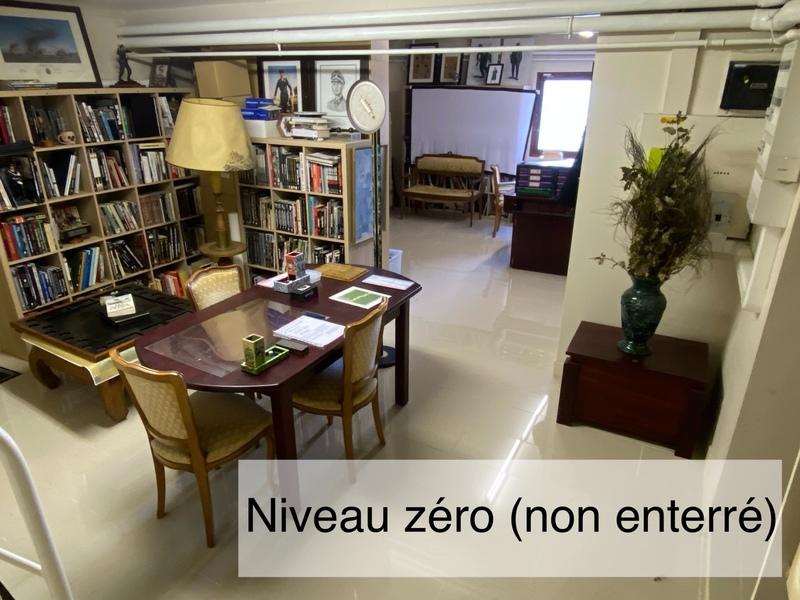 Maison - 300 m² - 10 pièces