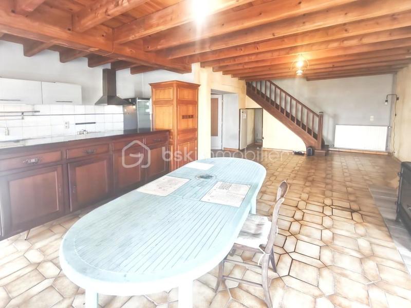 Maison - 185 m² - 6 pièces