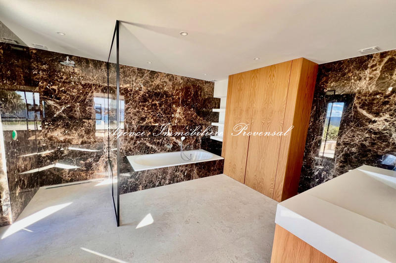 Villa - 500 m² - 7 pièces