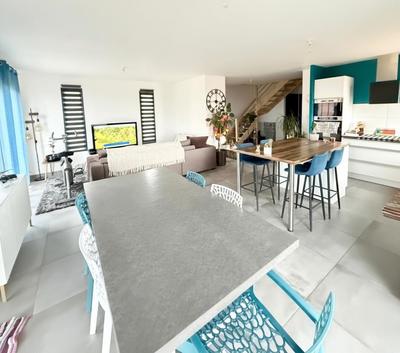 Maison - 117 m² - 5 pièces