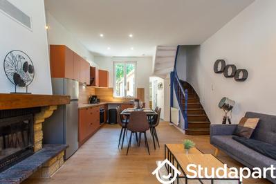 Chambre - 9 m² - 1 pièce