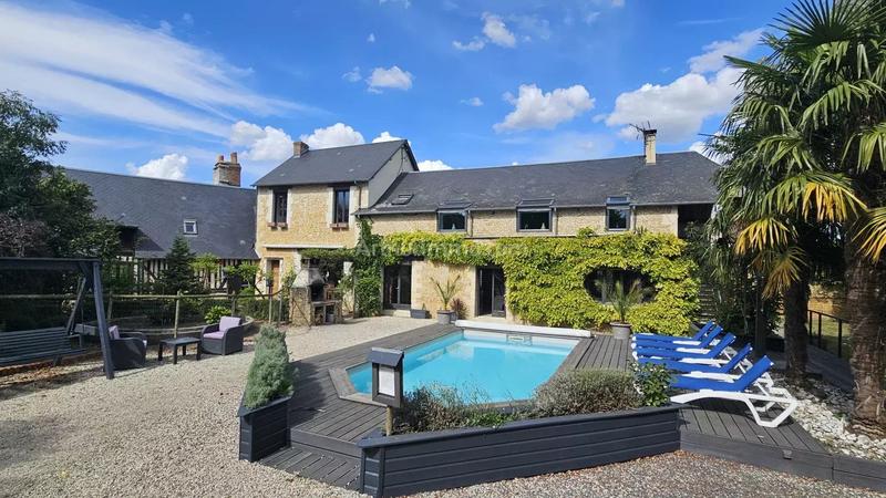 Maison - 632 m² - 30 pièces