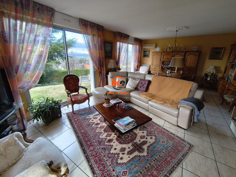 Villa - 196 m² - 8 pièces