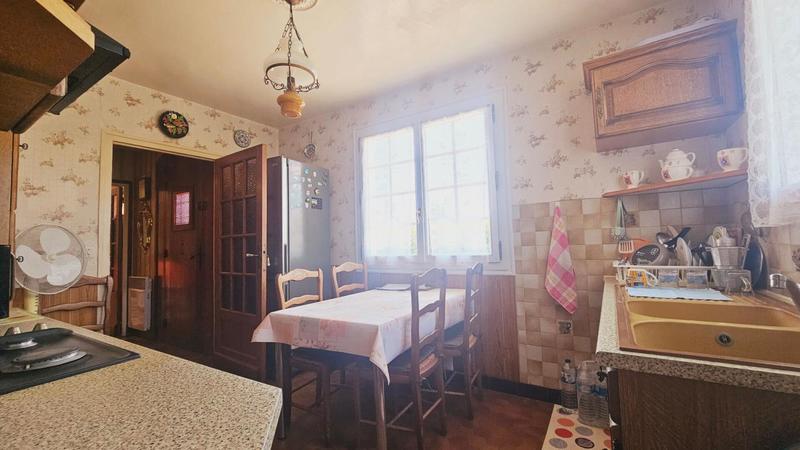 Maison - 96 m² - 5 pièces