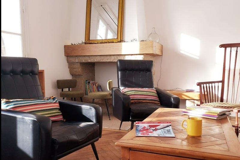 Maison - 216 m² - 8 pièces