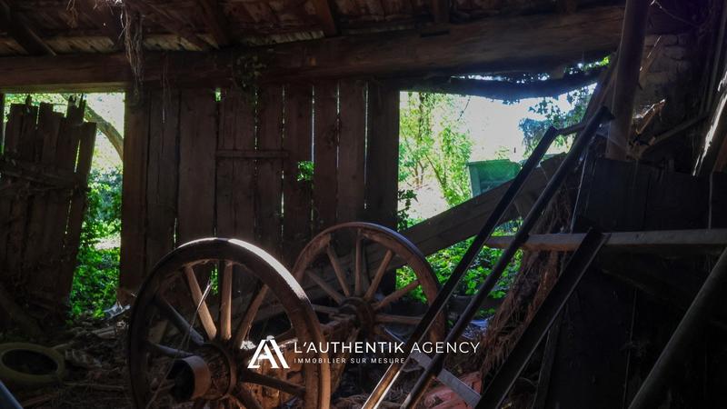 Maison ancienne - 232 m² - 8 pièces