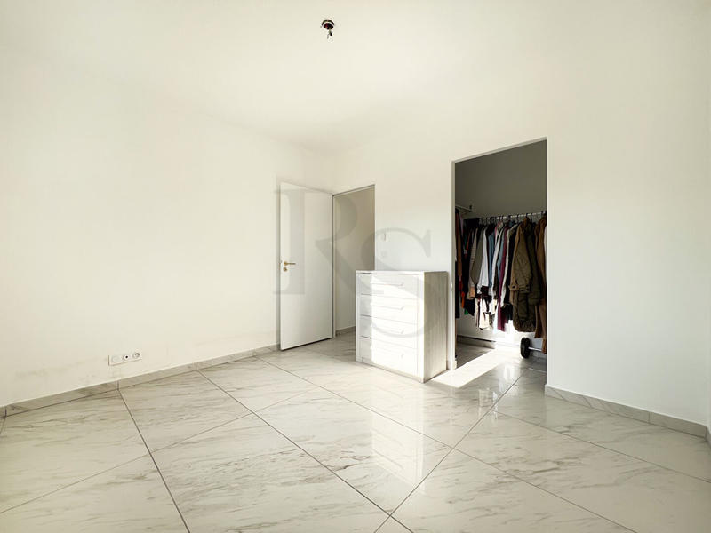 Maison - 98 m² - 5 pièces