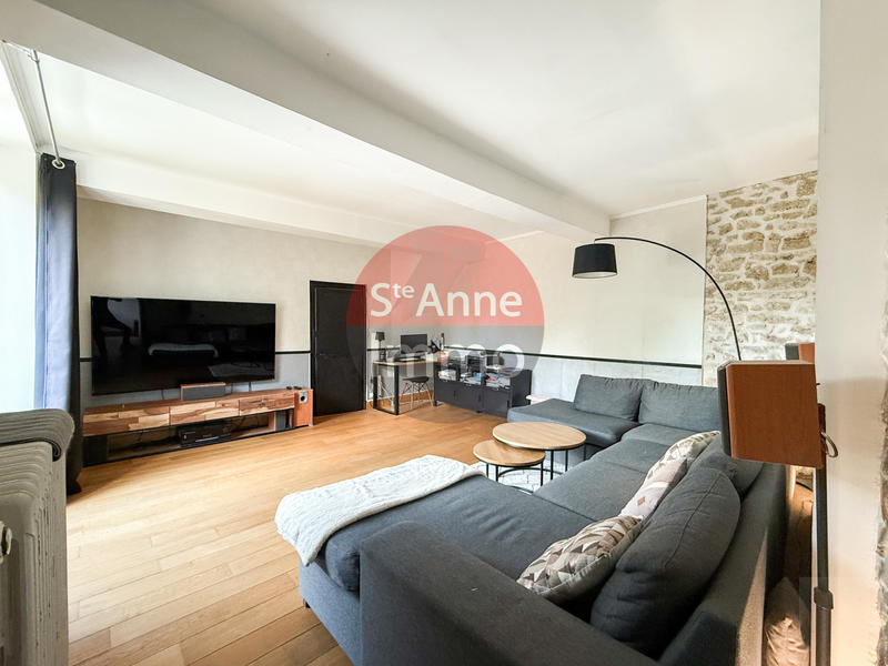 Maison - 177 m² - 7 pièces