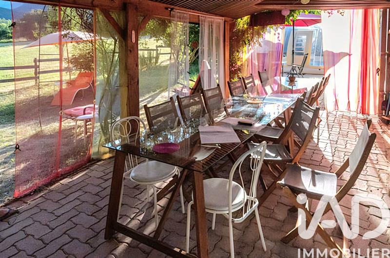 Maison - 185 m² - 8 pièces