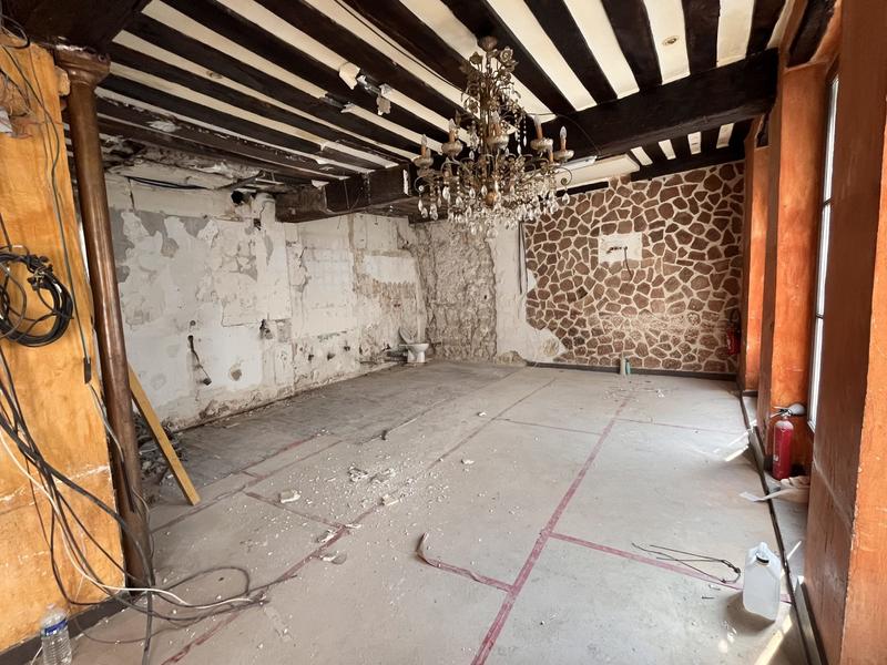 Fonds de commerce - Local commercial - 150 m²