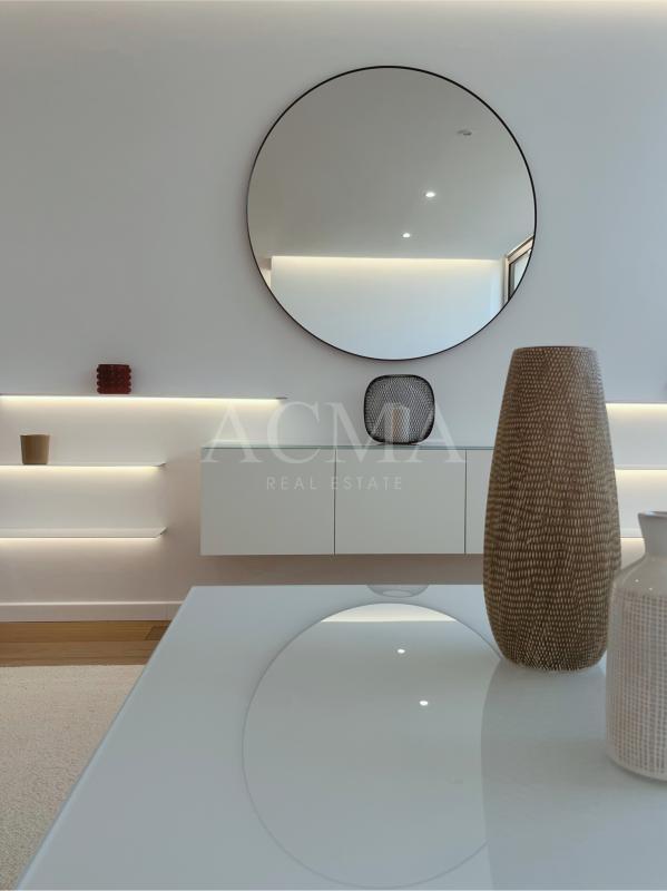 Appartement - 93 m² - 4 pièces