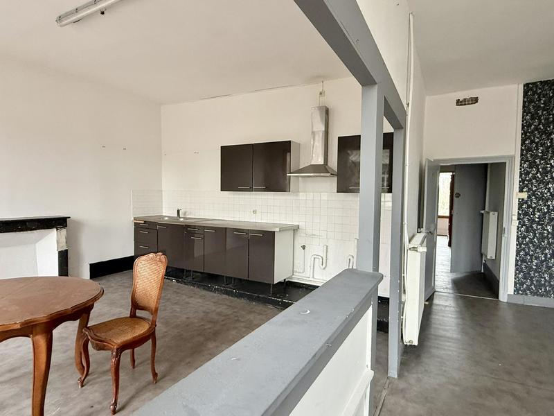 Local commercial - 330 m² - 7 pièces