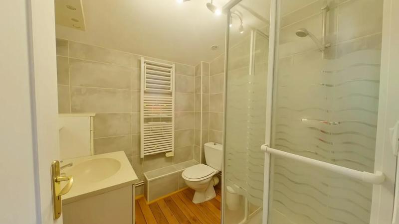 Appartement - 315 m² - 13 pièces