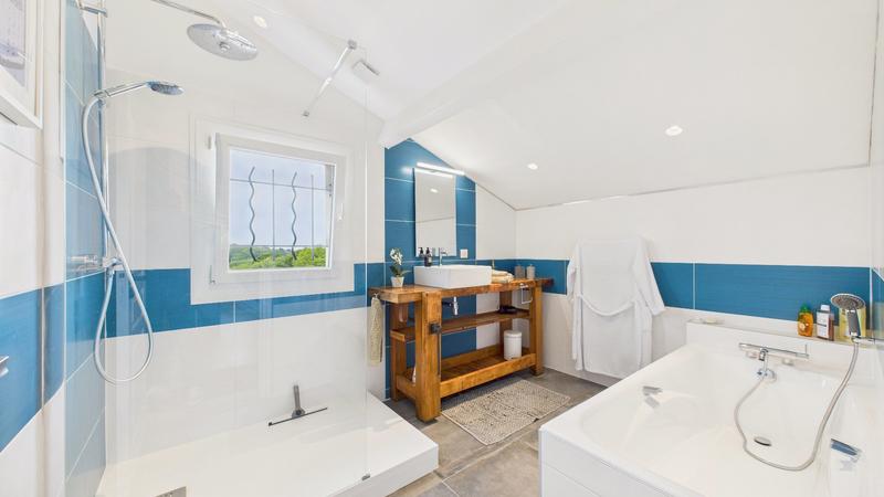 Maison - 170 m² - 5 pièces