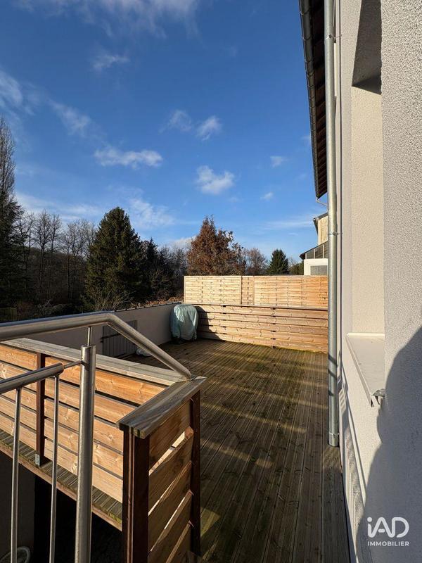 Maison - 211 m² - 6 pièces