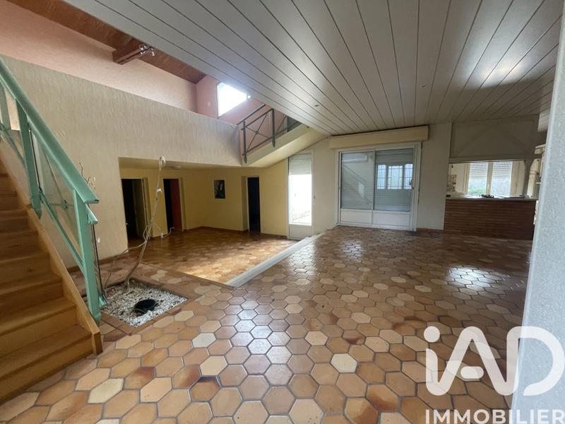 Maison - 188 m² - 7 pièces