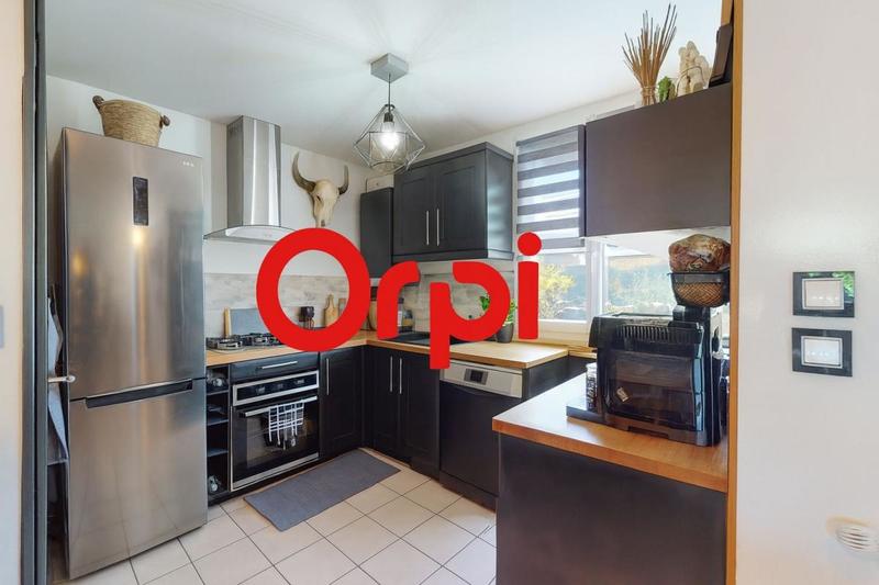 Maison - 98 m² - 5 pièces