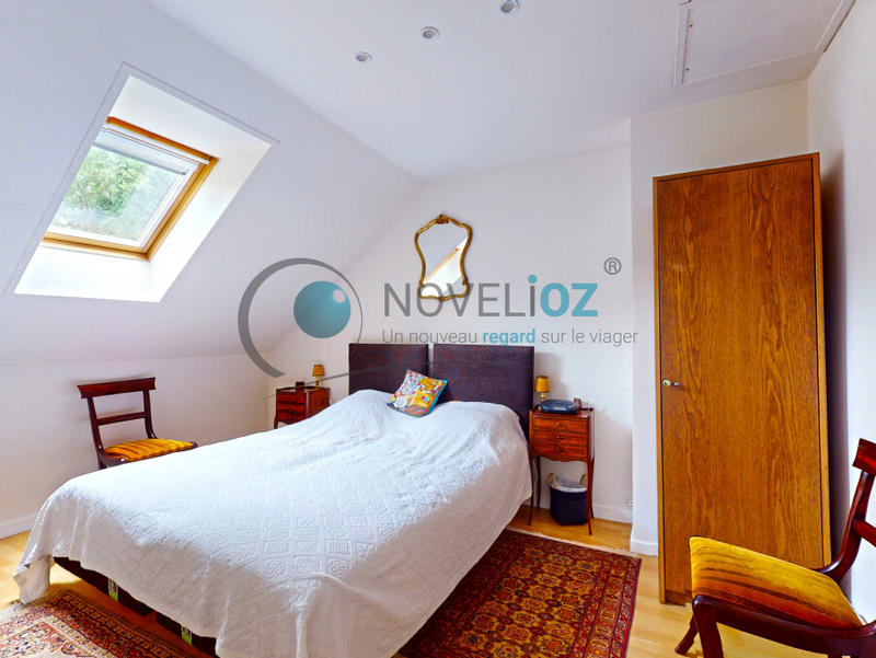 Maison - 291 m² - 9 pièces