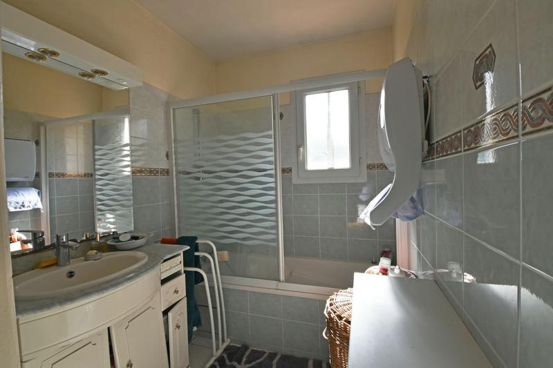 Maison - 122 m² - 6 pièces