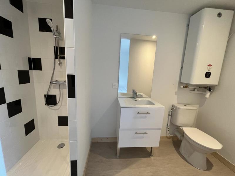 Studio - 25 m² - 1 pièce