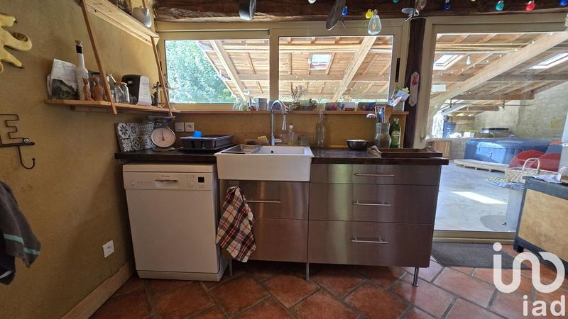 Maison - 203 m² - 6 pièces