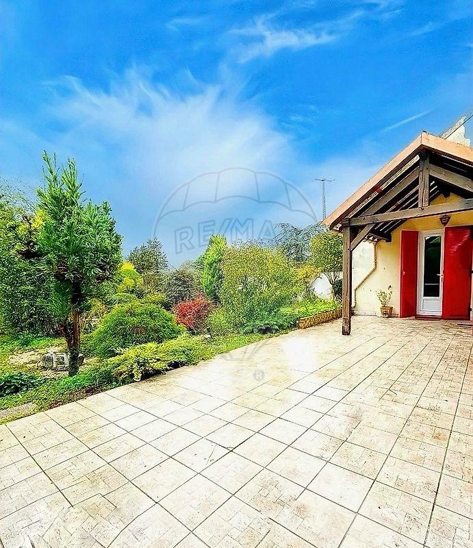 Maison - 114 m² - 6 pièces