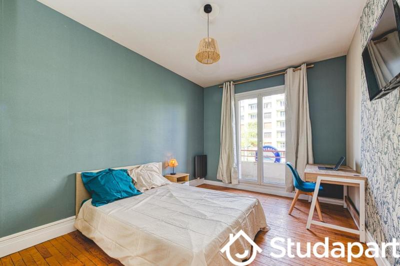 Chambre - 11 m² - 1 pièce