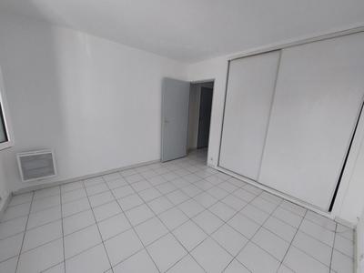 Appartement - 64 m² - 2 pièces