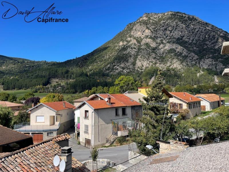 Maison - 110 m² - 4 pièces