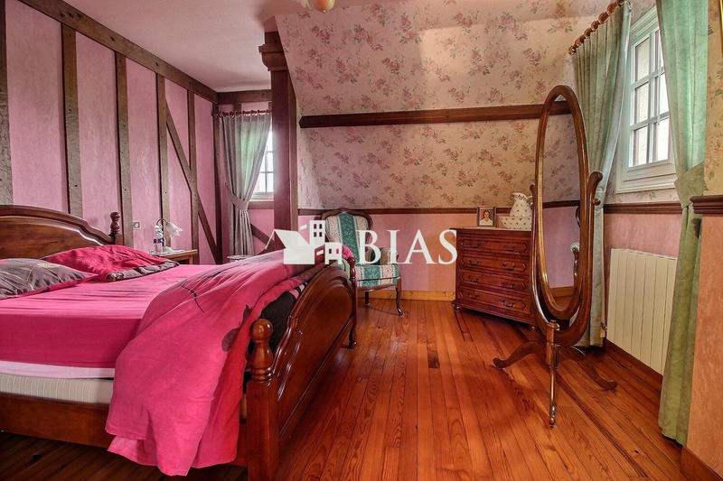 Viager - Maison traditionnelle - 145 m² - 6 pièces