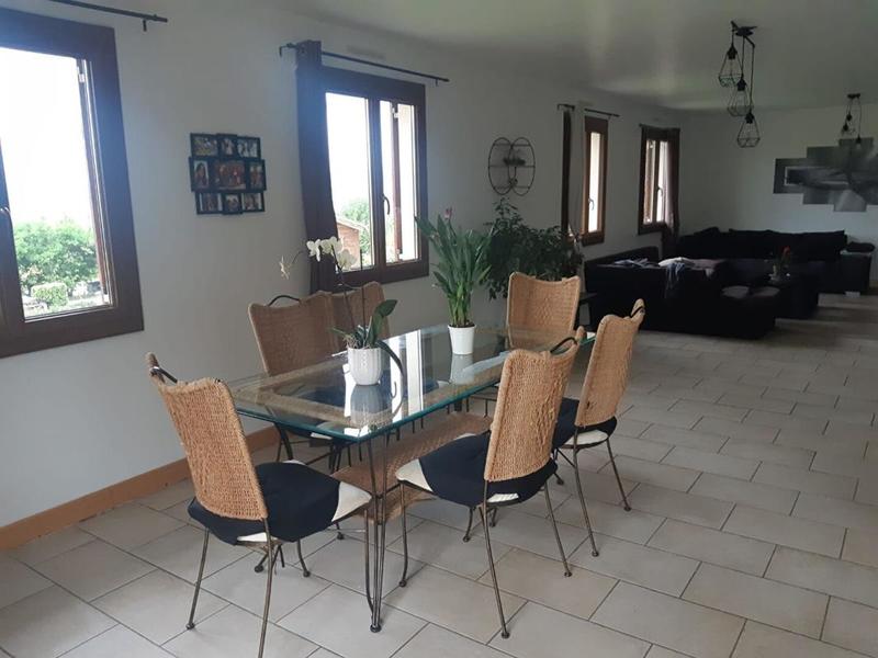 Maison - 135 m² - 6 pièces