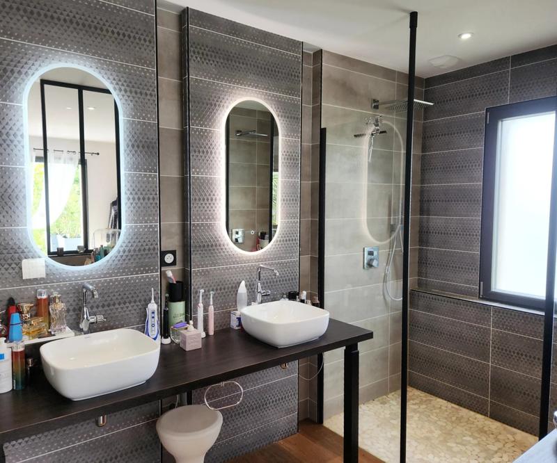 Maison - 240 m² - 7 pièces