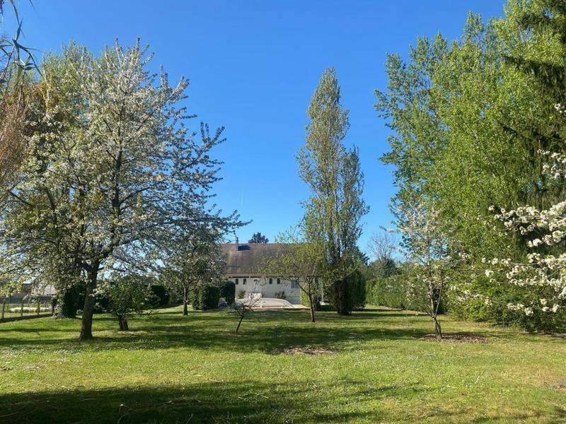 Maison - 216 m² - 8 pièces