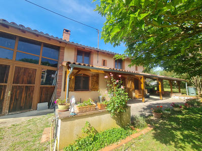 Maison - 140 m² - 7 pièces