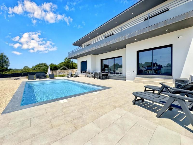 Maison - 190 m² - 6 pièces