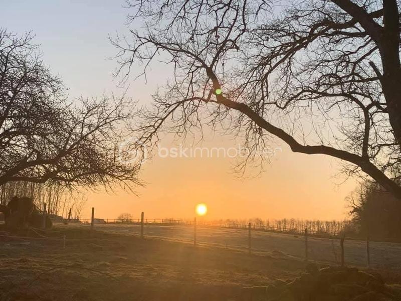 Demeure - 94 m² - 5 pièces