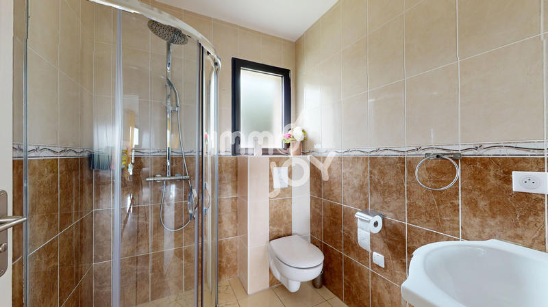 Villa - 224 m² - 6 pièces