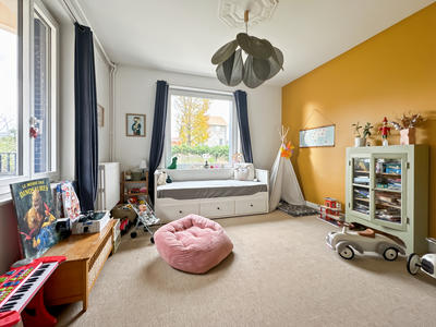 Maison - 172 m² - 8 pièces