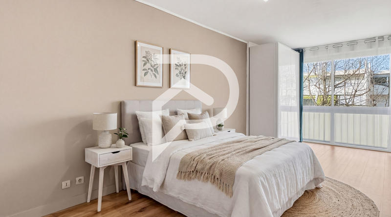 Appartement - 97 m² - 4 pièces