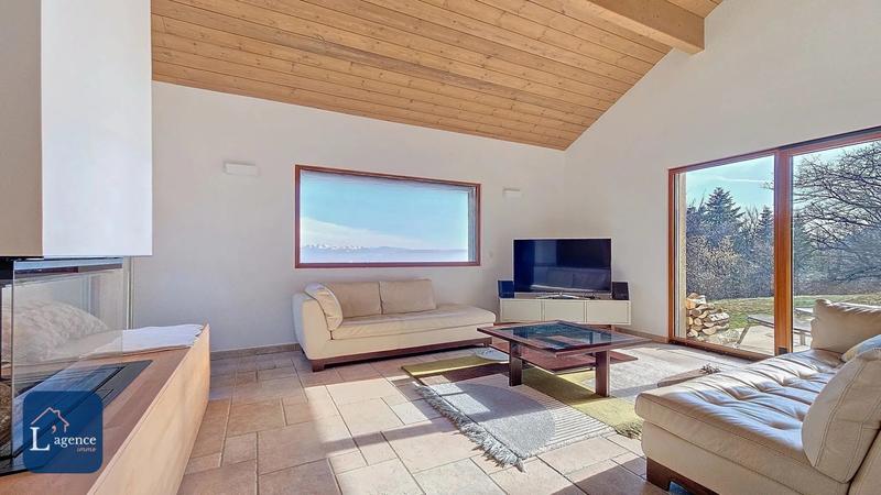 Maison - 262 m² - 8 pièces