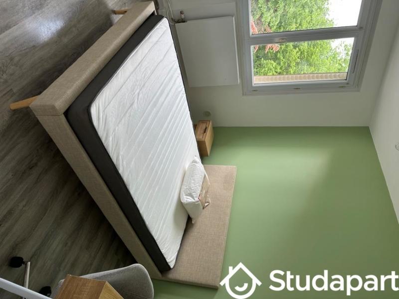 Chambre - 11 m² - 1 pièce